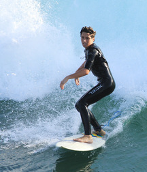 Surfer boys 5fb454f98678d.jpg