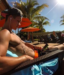 Amazing beautiful Twinks 5fb54fb1de98b.jpg