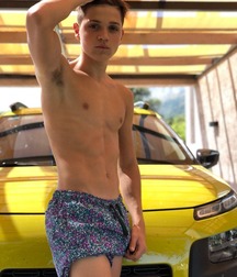 Amazing beautiful Twinks 5fb54fbbca505.jpg