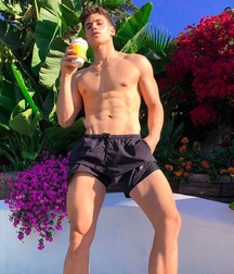 Amazing beautiful Twinks 5fb54fda980e9.jpg