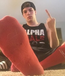 Master boys smelly feet 5fb59525d035d.jpg