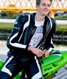 Leather- neoprene- lycra-gear 5fb59885ca5a8.jpg