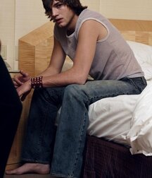 Worship the boys gorgeous feet 5fb6a7e82109e.jpg