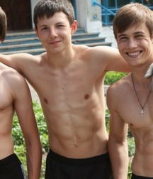 Gorgeous boy bodies 5fb6c0082c514.jpg