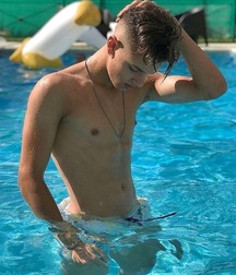 Gorgeous boy bodies 5fb6c077069bd.jpg