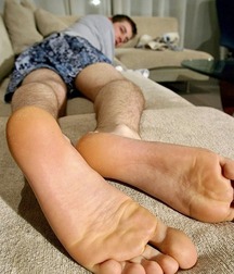 Addicted to boy feet 5fb6d9fad0578.jpg