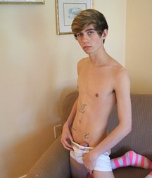 Cute boys world 5fb6db5885397.jpg