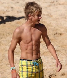 Cute boys world 5fb6dbac7abd7.jpg