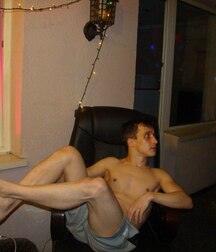 Glorious boys teasing with feet 5fb6dc7e0eb22.jpg