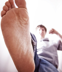 Glorious boys teasing with feet 5fb6dca7753ea.jpg