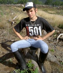 Boot and Leather boys 5fb6f09bf19ec.jpg
