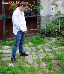 Boys taking a leak 5fb6f70beb931.jpg