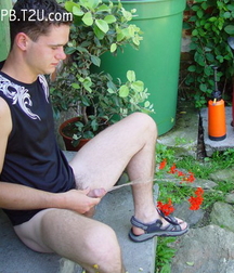 Boys taking a leak 5fb6f70e242df.jpg