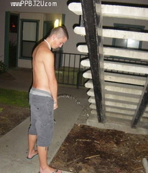 Boys taking a leak 5fb6f7104c80e.jpg