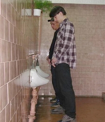 Boys taking a leak 5fb6f72a86559.jpg