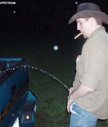 Boys taking a leak 5fb6f761f337e.jpg