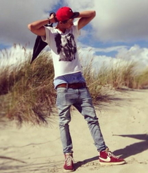 Sneaker and Jeans boys 5fb70b9e30b7f.jpg
