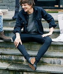 Sneaker and Jeans boys 5fb70bfa724b1.jpg