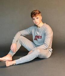 Sexy stunning boys 5fb800d172d4b.jpg