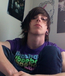 Cuties and EMOs 5fb945d387881.jpg