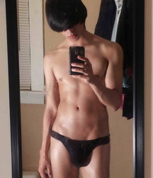 Cuties and EMOs 5fb945d995e2d.jpg