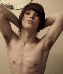 Cuties and EMOs 5fb945db7b74e.jpg