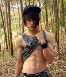 Cuties and EMOs 5fb945e41f0e9.jpg