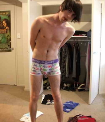 Cuties and EMOs 5fb945eb78d3d.jpg