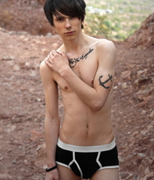 Cuties and EMOs 5fb94702a29f8.jpg
