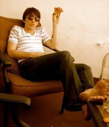 Lick some dirty sweaty feet 5fb9a84713e2b.jpg