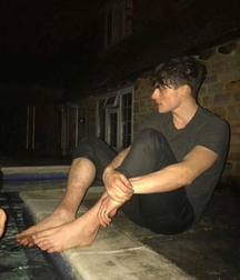 Cool boy feet 5fb9af0c52e86.jpg