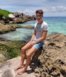 Cool boy feet 5fb9af466eab8.jpg