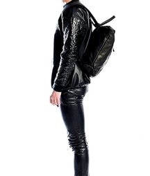 Leather loving hotties 5fb9c02f6defe.jpg