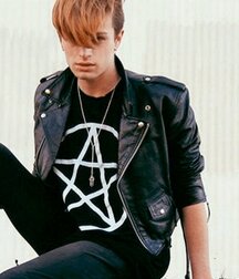 Leather loving hotties 5fb9c03d81e92.jpg