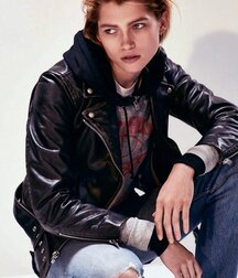 Leather loving hotties 5fb9c054728cc.jpg