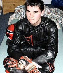 Leather loving hotties 5fb9c0a01d89c.jpg