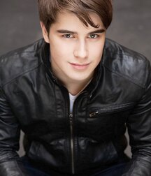 Leather loving hotties 5fb9c0b62e47c.jpg
