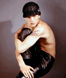 Leather loving hotties 5fb9c0d98c738.jpg