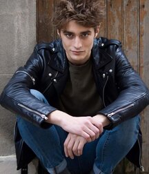 Leather loving hotties 5fb9c110cd156.jpg