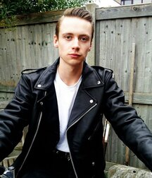 Leather loving hotties 5fb9c12a3b955.jpg