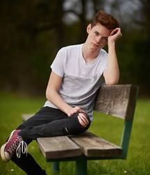 Addicted to sneaks and socks 5fba8d37dd12b.jpg