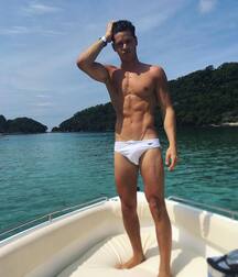 Swim and beach boys 5fba9a35a86f2.jpg