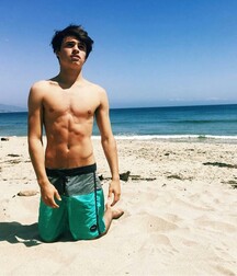 Swim and beach boys 5fba9a474ea7d.jpg