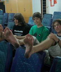 Good and bad boys 5fbaa7ebdf782.jpg