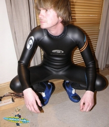 Sports boys in wetsuit 5fbaf273510ca.jpg