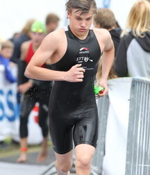Sports boys in wetsuit 5fbaf2810886e.jpg