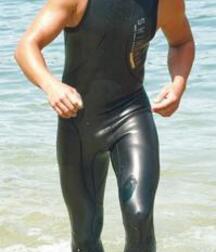 Sports boys in wetsuit 5fbaf296c5a2e.jpg