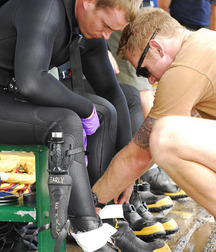 Sports boys in wetsuit 5fbaf2bece656.jpg