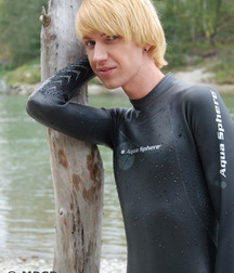 Sports boys in wetsuit 5fbaf2c2b0bda.jpg