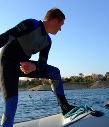 Sports boys in wetsuit 5fbaf2f2d9a4b.jpg